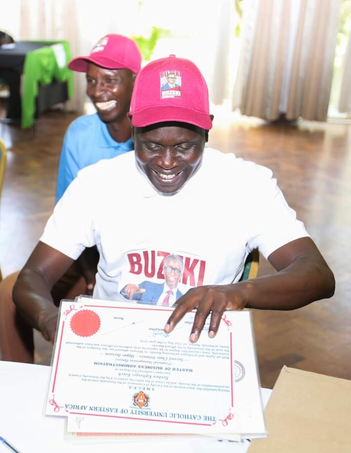 Sea of Humanity Welcomes Buzeki in Eldoret Town after Being Cleared by IEBC